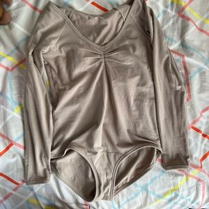 Shop ARQ NWOT Paloma Leo